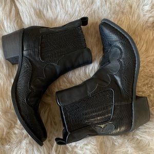 Matisse Vegan Cavalier Boots